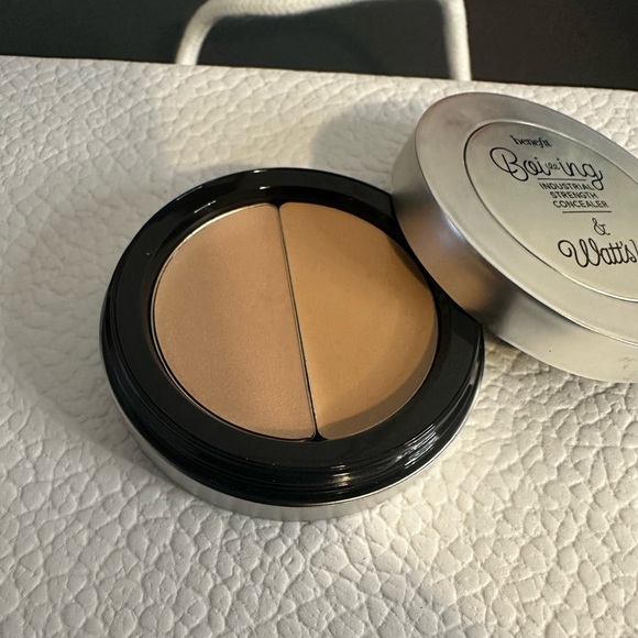 Benefit Boi-ing Industrial Strength Concealer Watt’s Up, No. 2 As Pictured NWOB - Picture 6 of 6